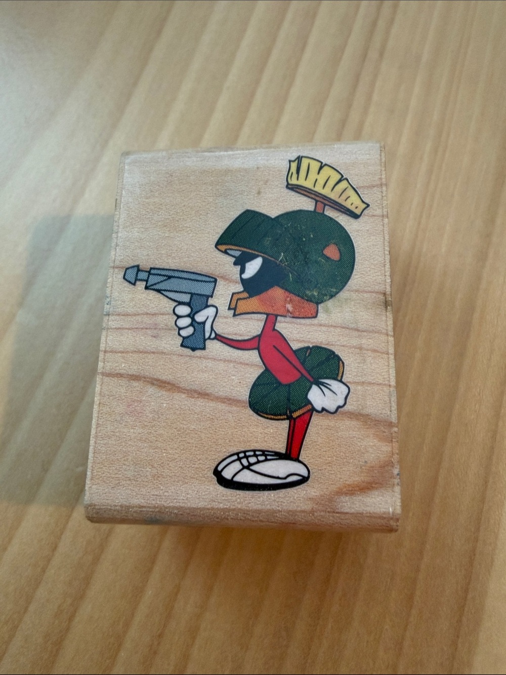 Rubber Stampede Looney Tunes Wood Mount Rubber Stamp Surrender Earthling